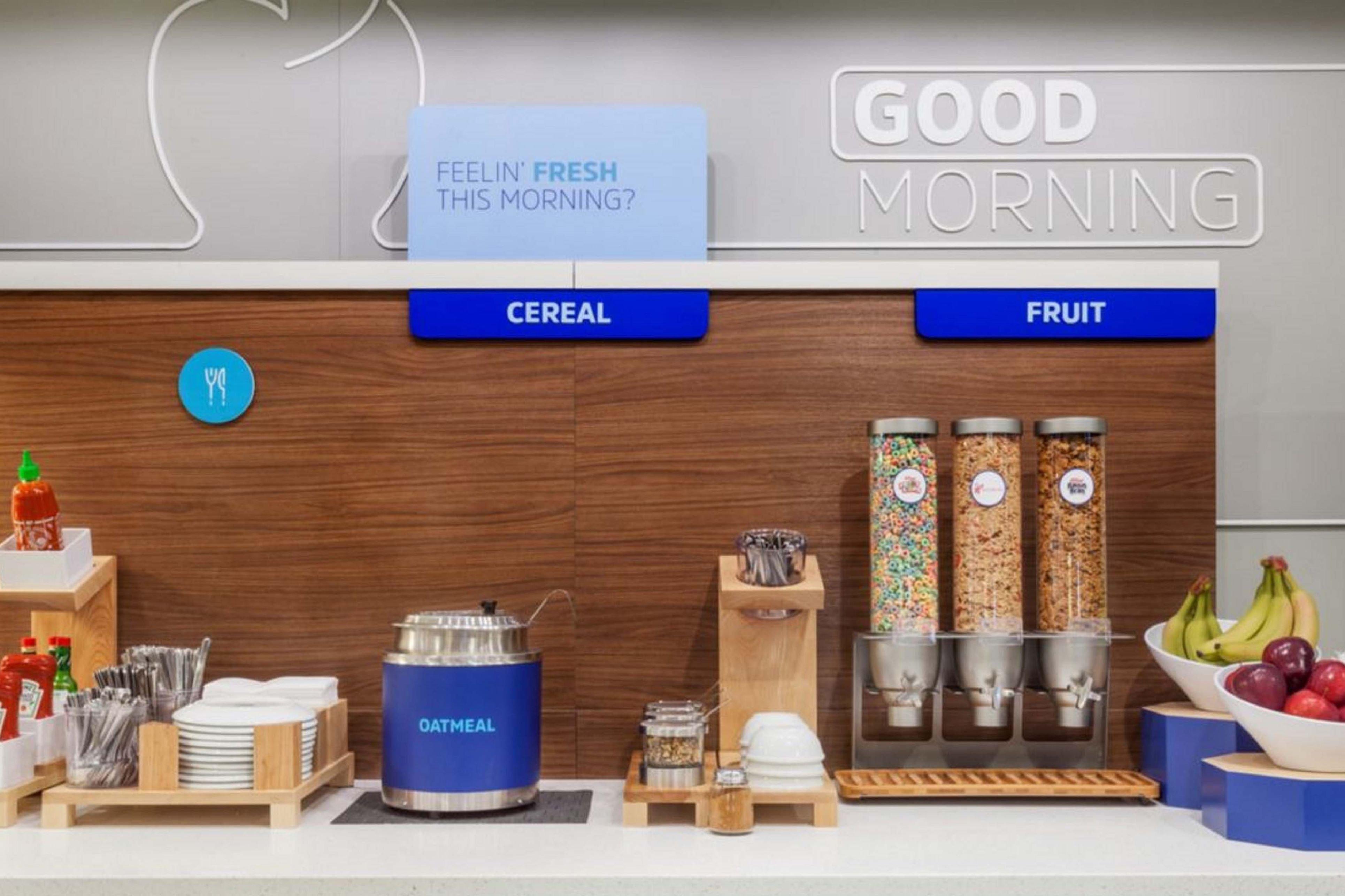Holiday Inn Express & Suites - Marion By Ihg Bagian luar foto